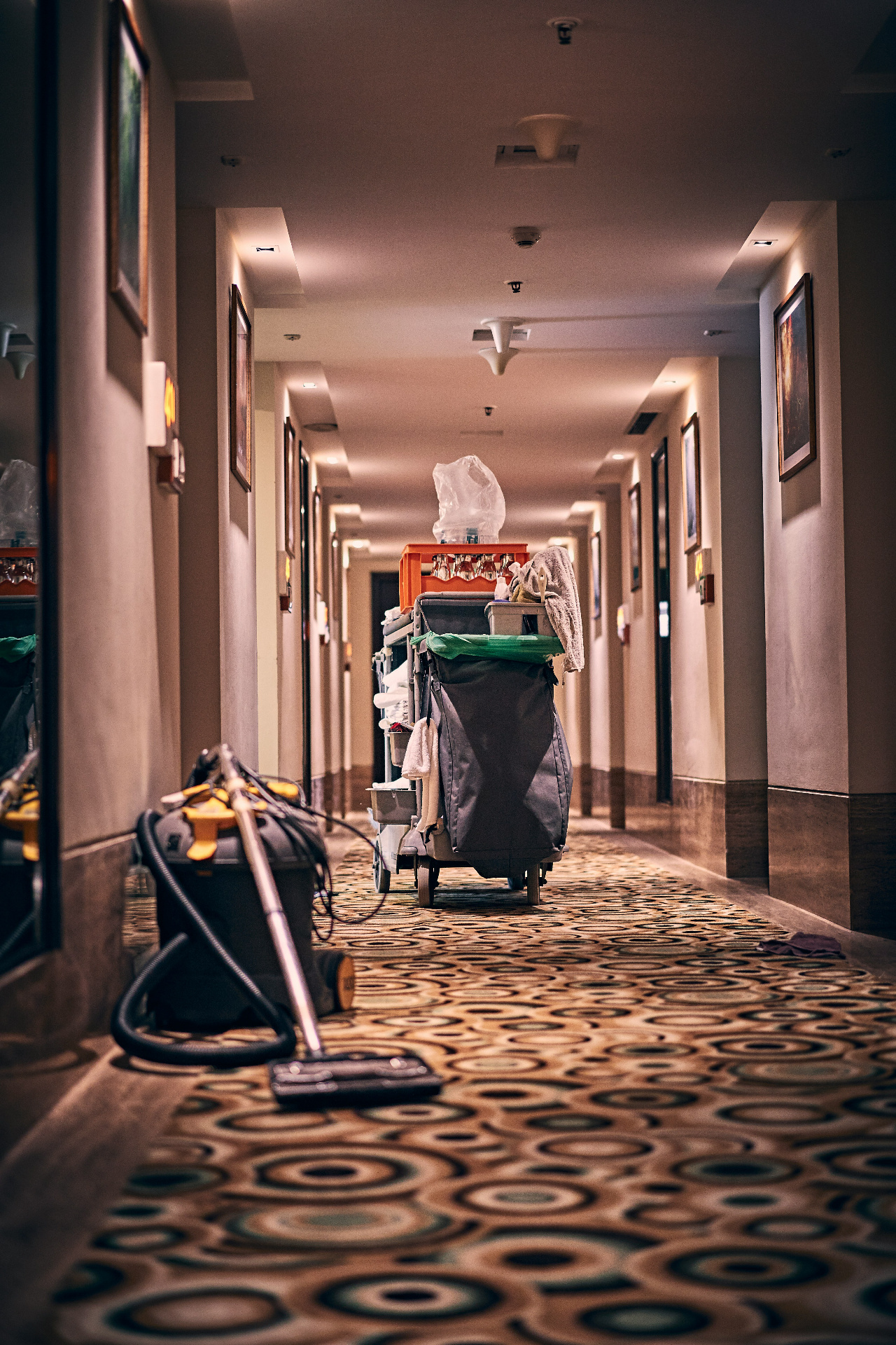 Deep cleaning equipment in a hotel corridor